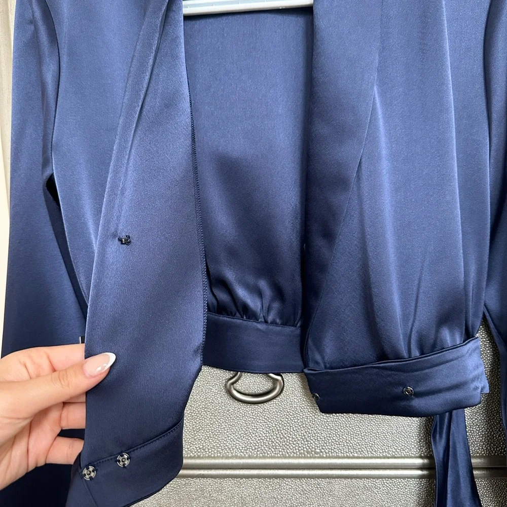 Babaton Davis Blouse - Picture 9 of 9